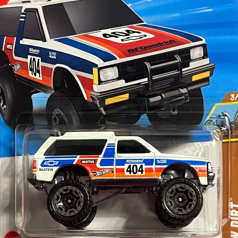 Hot wheels Blazer 4x4 diecast car